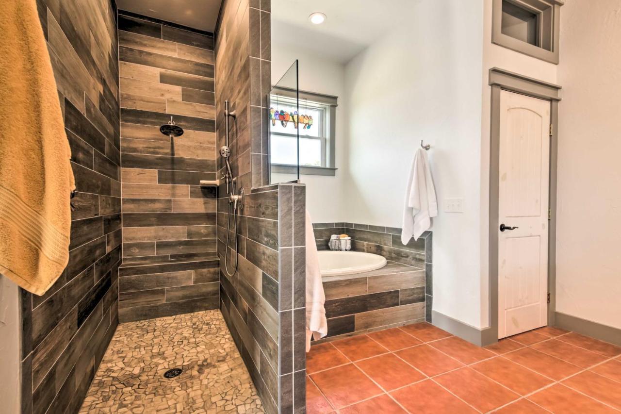 Villa Ladera Wimberley Estate On 13 Acres With Hot Tub Esterno foto